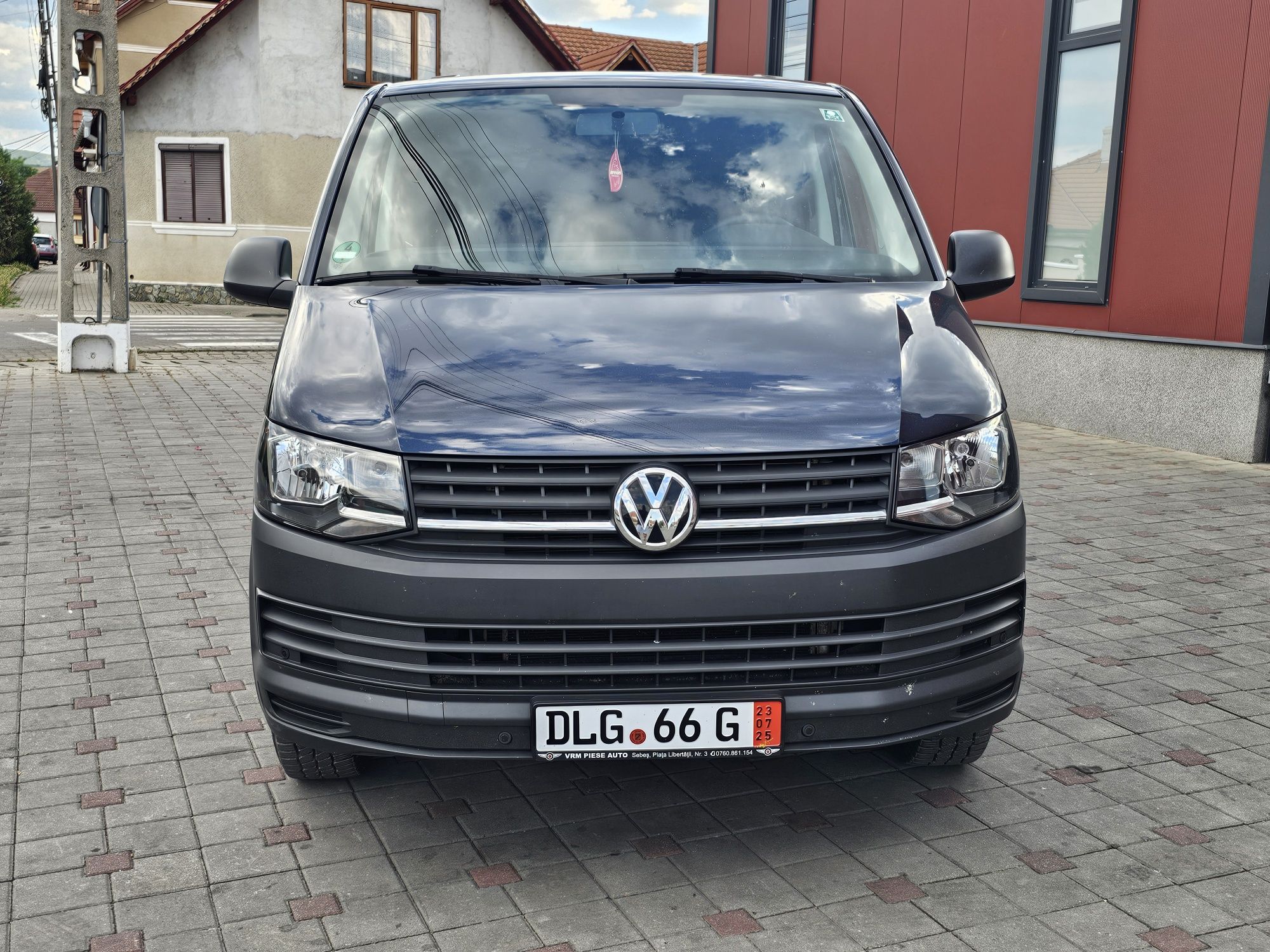 Vwv t6 an 2017  2.0tdi 8+1 locuri model lung