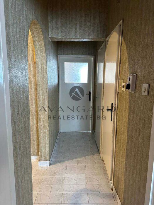 Продава се Тристаен апартамент в Пловдив, Изгрев - 96 кв.м за 896 €/кв.м - Снимка #9