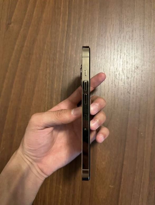 IPhone 13pro karobka dakument aybi yu