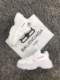 Vând adidași dama unisex  Balenciaga