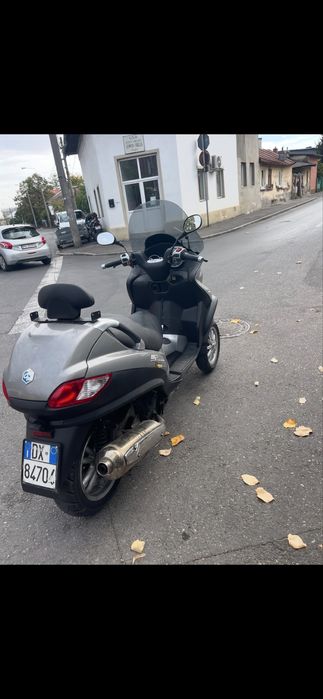 Piagio mp3 400cc nu se conduce categoria B