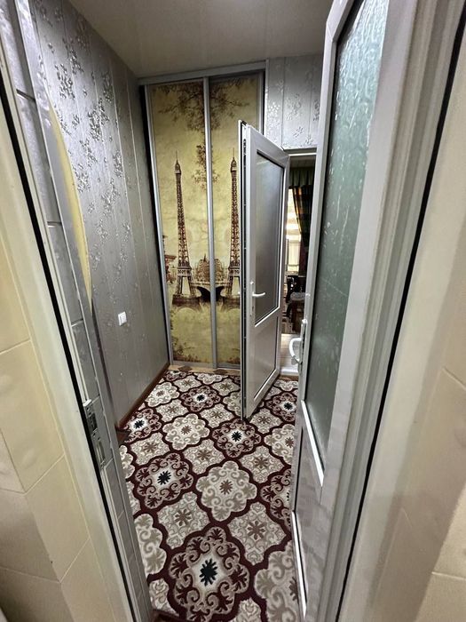 Квартира на Ц13 2/3/4 общ пл 50м ,76 серия ,разделка