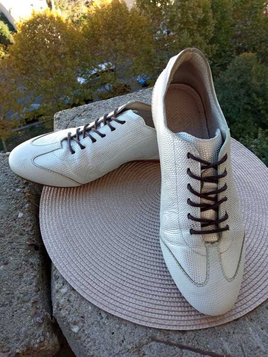 Pantofi sport Puma, mar. 39, UK6 (25 cm) made in Italy.