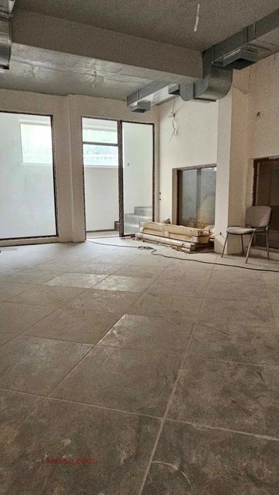 Продава се Магазин в Варна, Бриз - 486 кв.м за 556 €/кв.м - Снимка #2