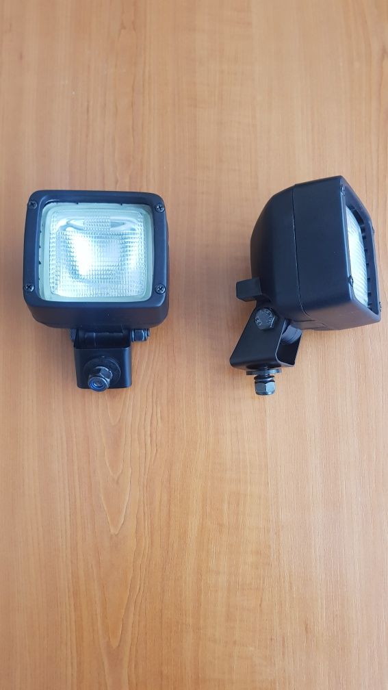 Proiector / lampa de lucru cu bec H3 tractoare si alte utilaje