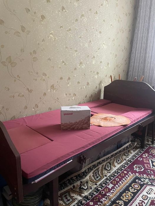 Кушетка  кравать