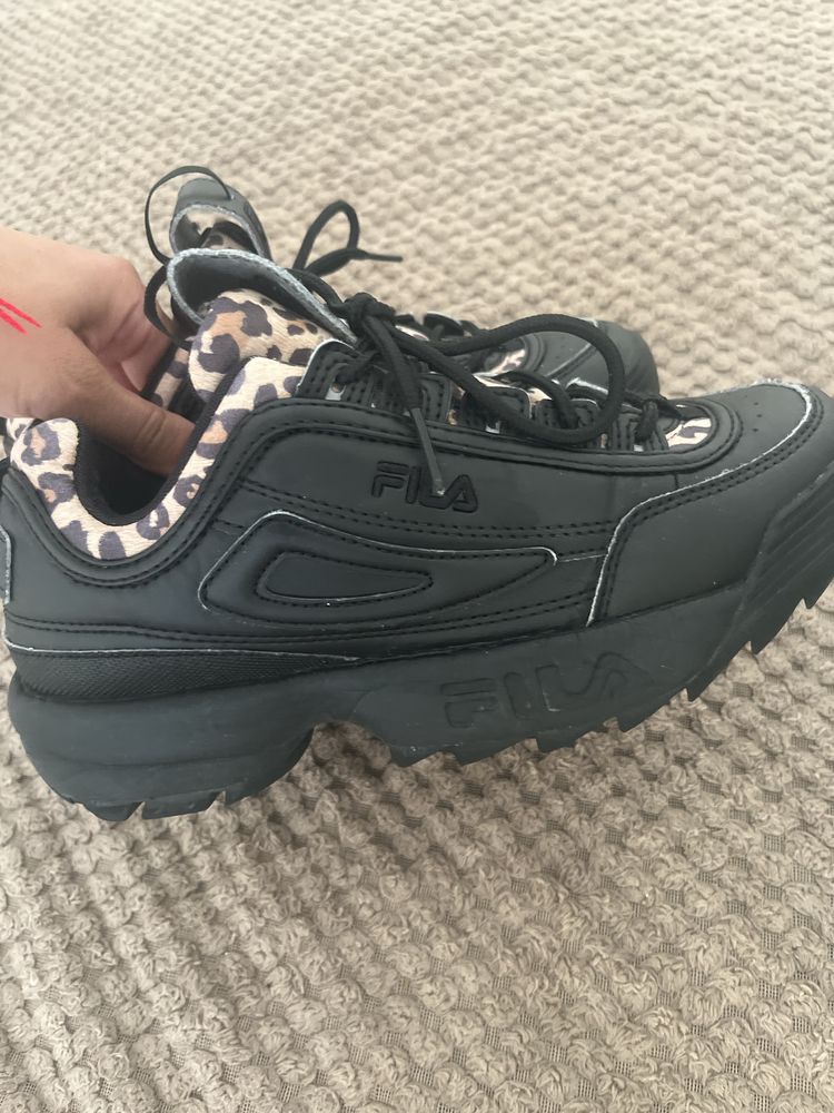 Fila сникърси 39 номер