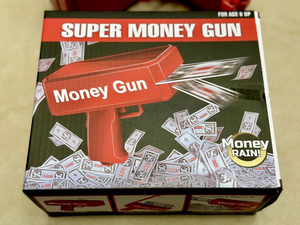 Пистолет за пари/Money gun/Парти пистолет за пари