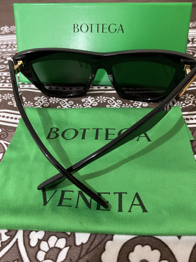 Слънчевите очила Bottega Veneta
