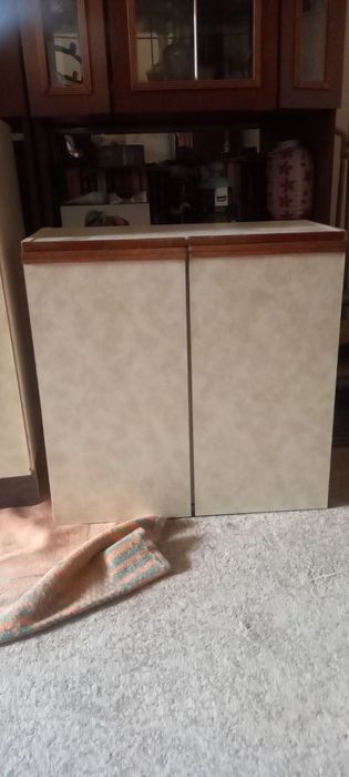 Продаётся мебель для  кухни б/у из 7 предметов