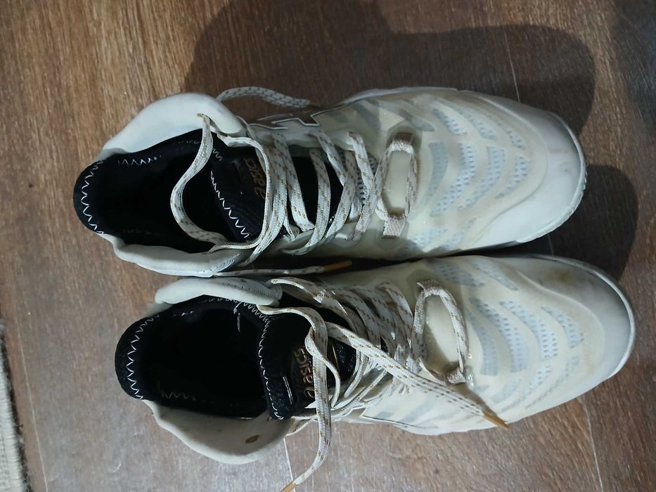 Волейбольные Кроссовки asics