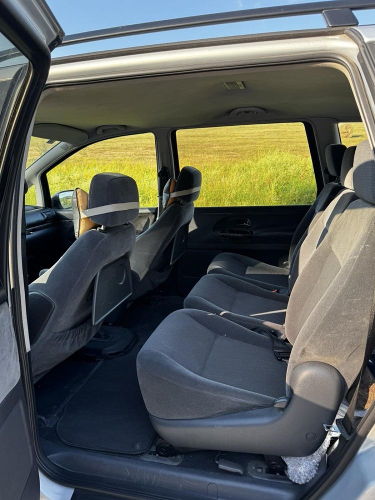 Ford galaxy 2.3i