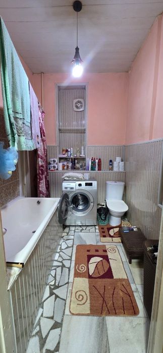 Продаётся 2х комнатная квартира