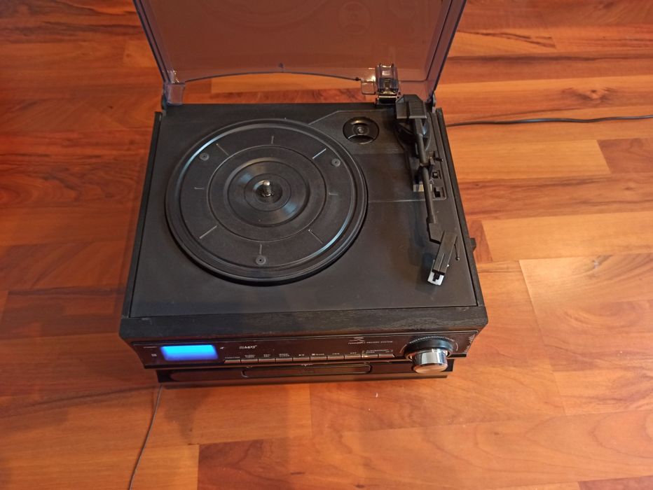 combina audio cu cd, caseta și disc vinil
