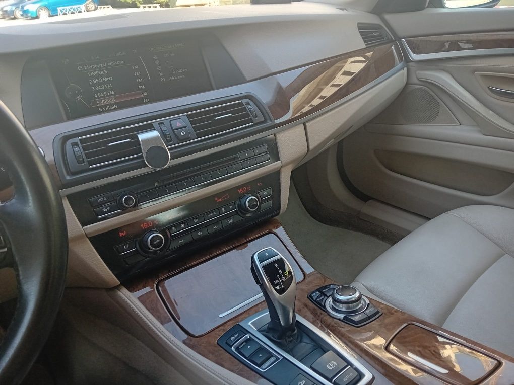 BMW 525 X DRIVE/ Limuzina
