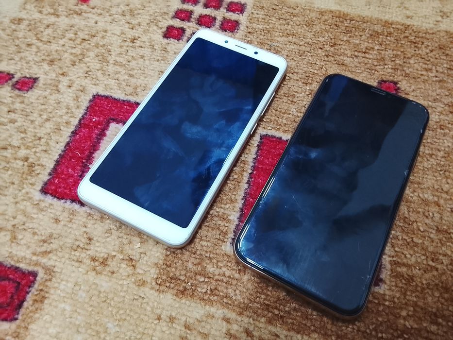 Продам 2 телефона Iphone xs 64gb заблокирован на запчасти