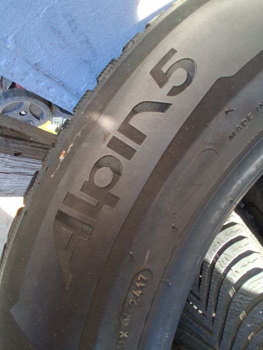 215 65 17 Michelin alpin 4броя зимни