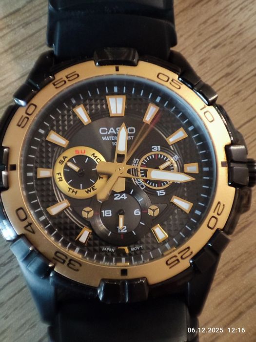 Лот от два часовника casio