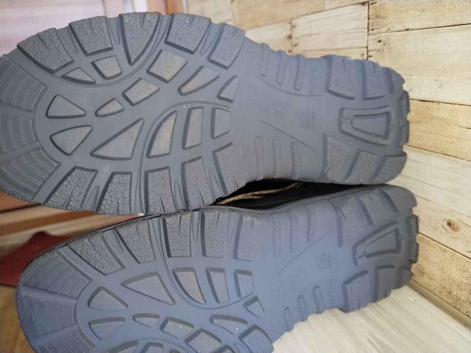 Продаю летний рабочие сапоги.