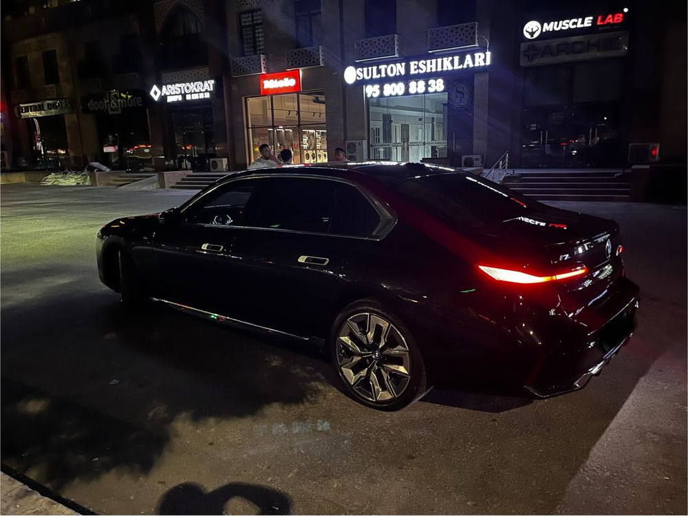 BMW 760i full 7-й серии