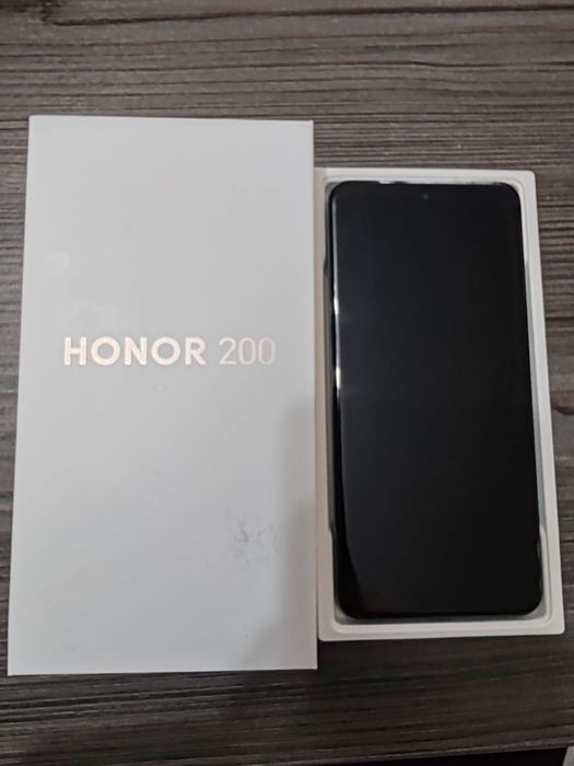 Vând telefon mobil HONOR 200
