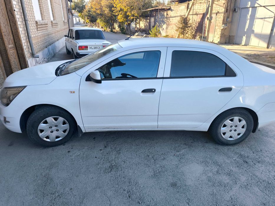 Avtomobil Cobalt 2019, metan, mexanika