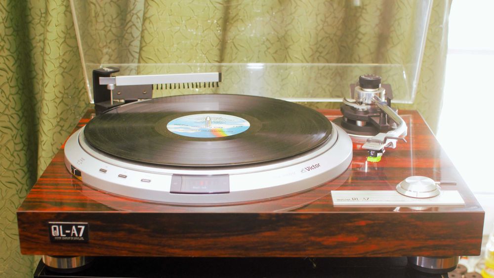 Проигрыватель виниловых дисков Victor QL-A7