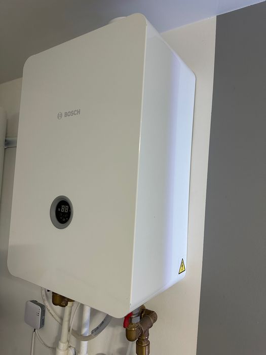 Centrala termica electrica Bosch tronic heat 3500 24 kw