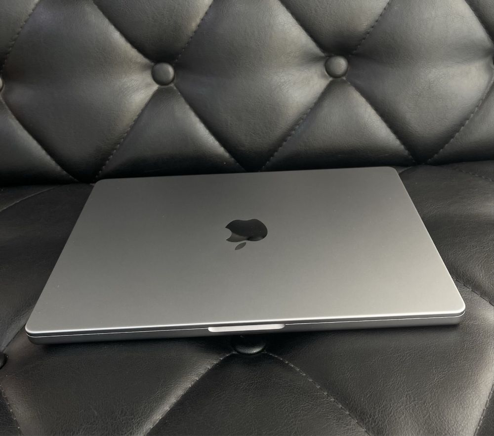 MacBook Pro M3 14-inch 2023 года в идеальном состояние