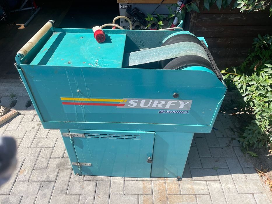 Ferrari&merighi surfy masina de snowboard