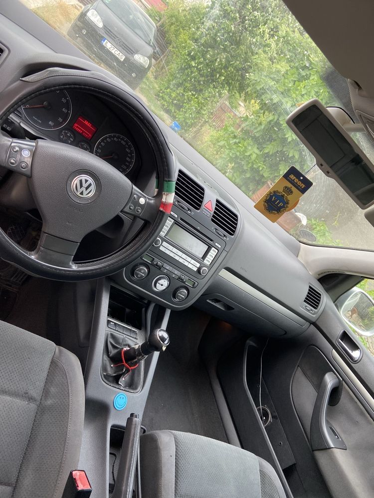 Golf 5 1.6 benzina