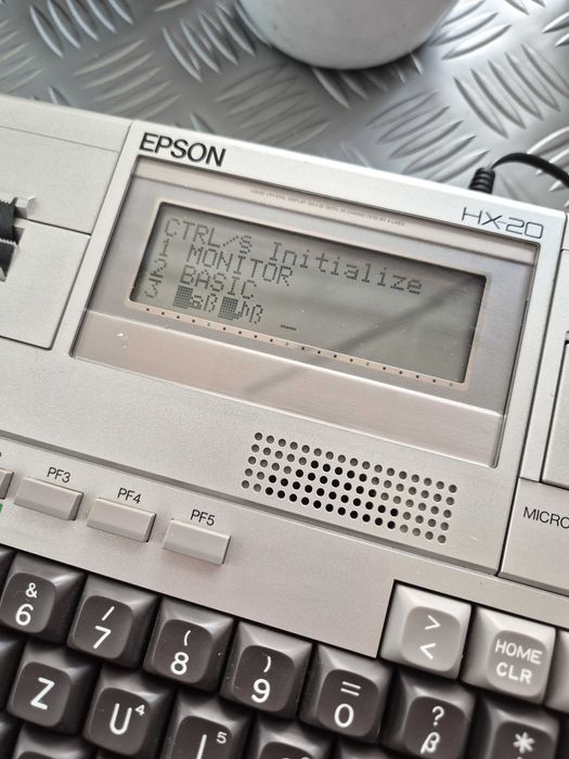 Epson HX-20 – първият преносим компютър, за винтидж колекция