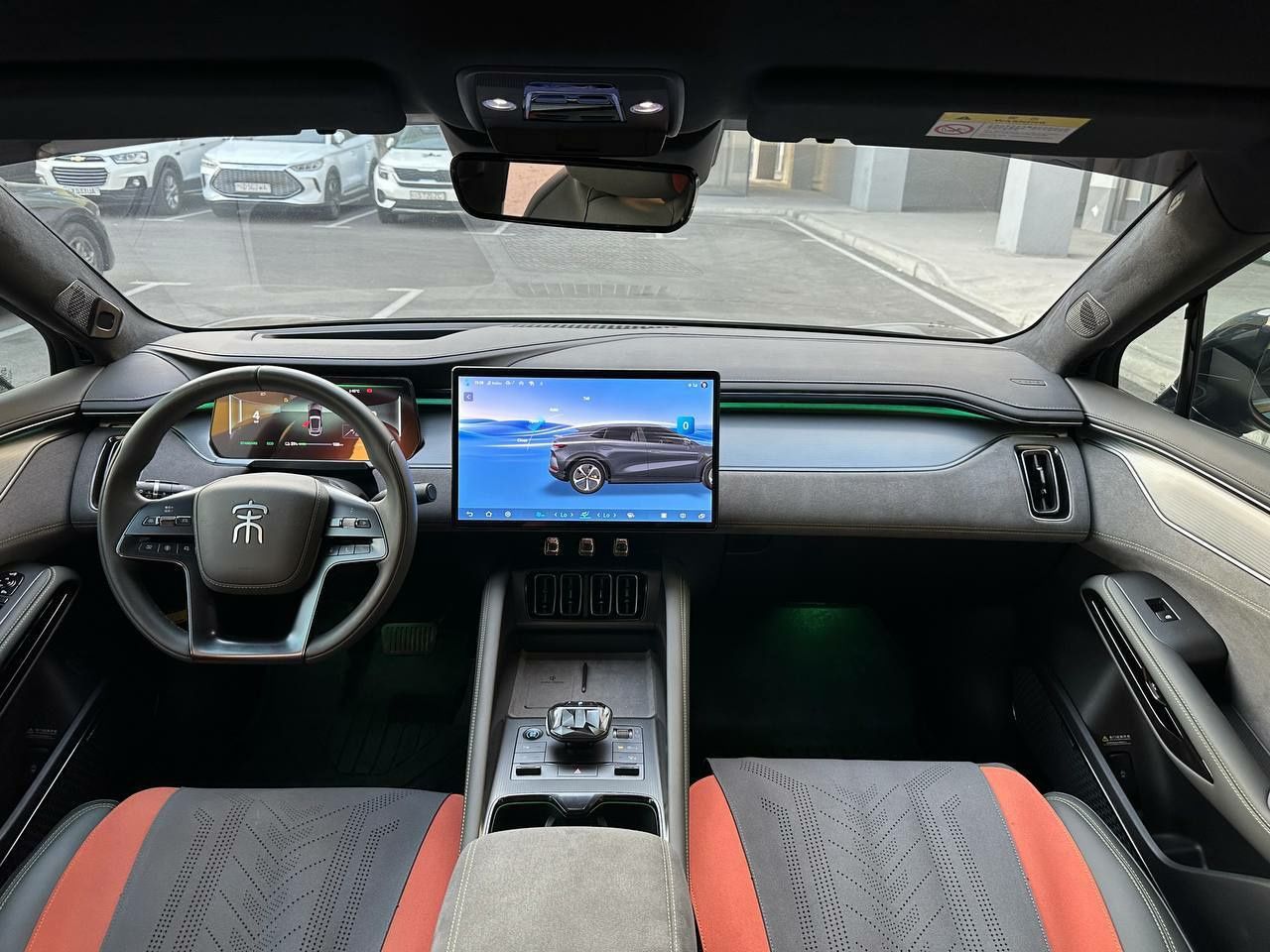 Byd song L dual motor 5 pozitsiya