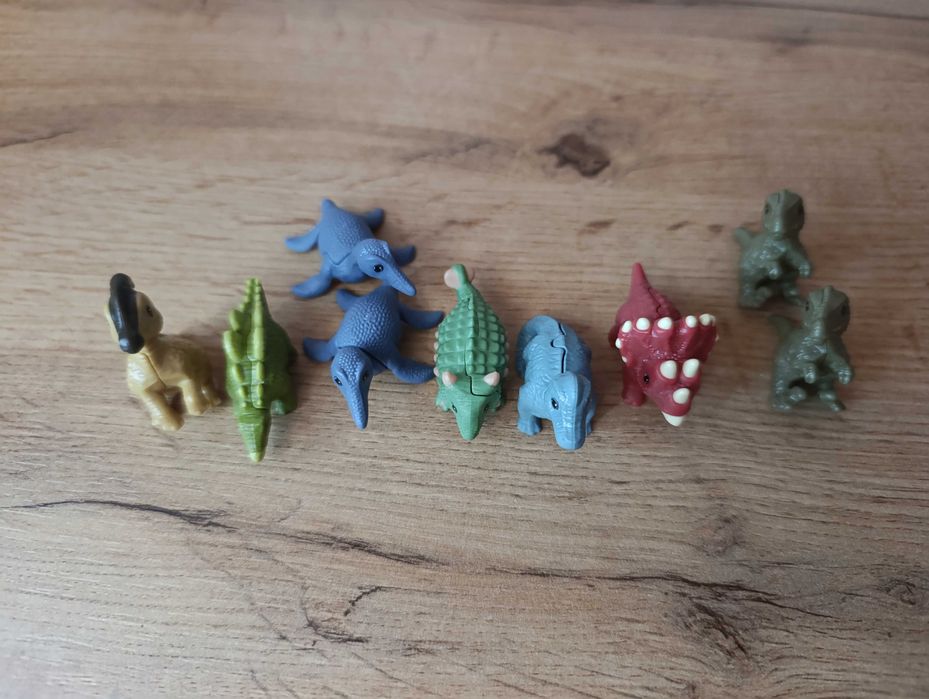 Динозаври от Киндер яйца