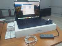 MacBooK Air with Apple M2 chip
