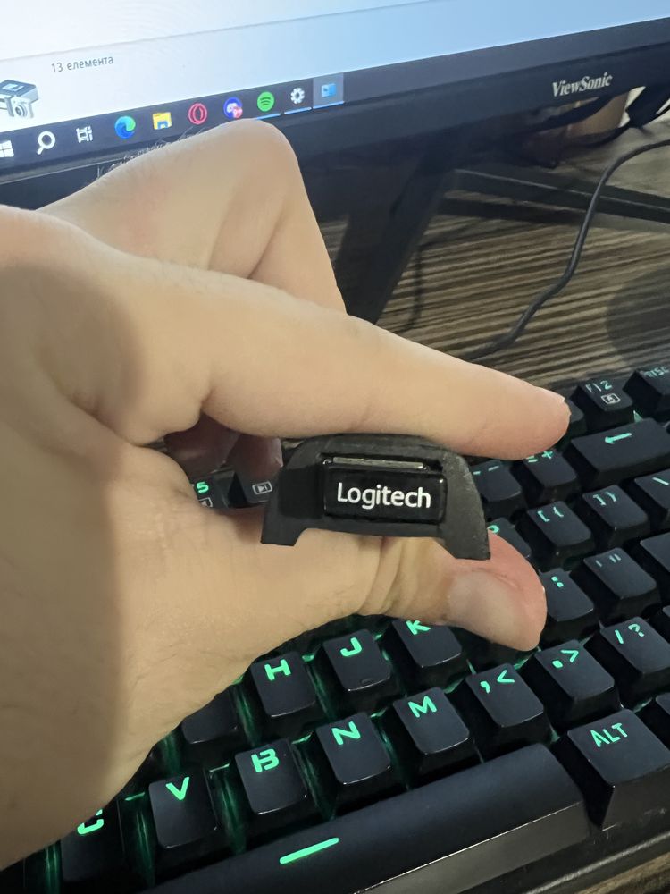 logitech f710 чисто ново геймпад