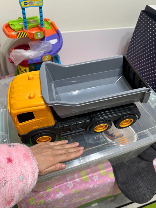 Машина грузовик большого размера