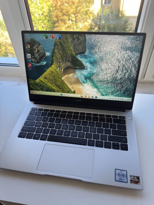 Laptop Huawei Matebook D14 AMD Ryzen 5 8GB RAM 512 SSD Windows Office