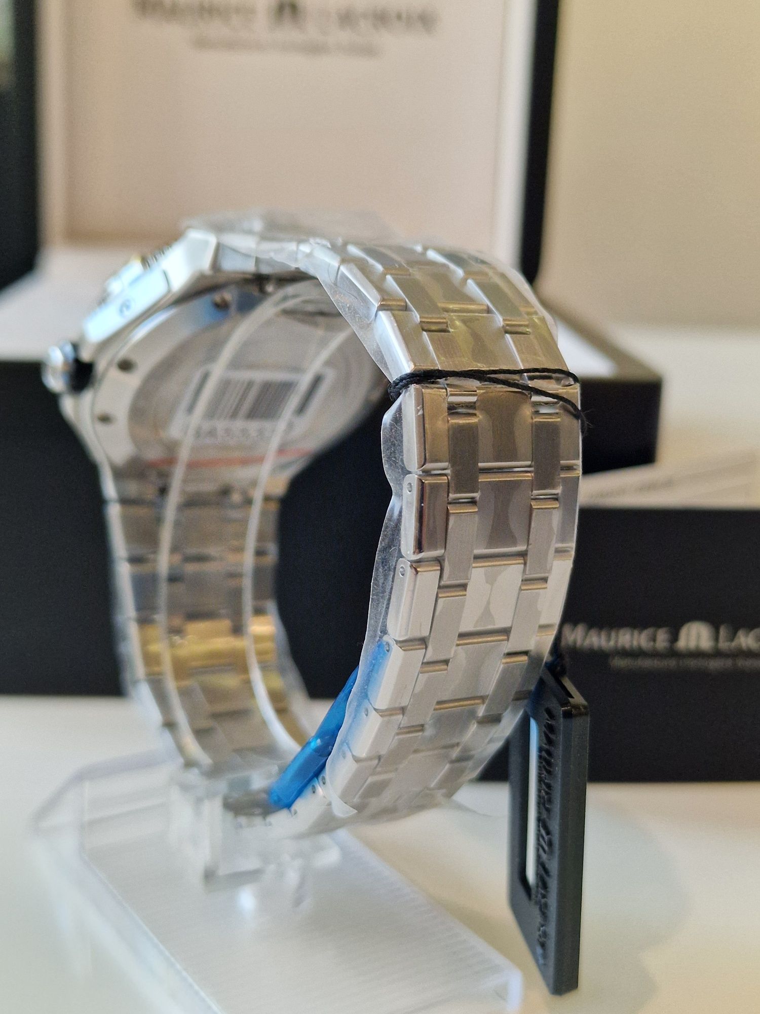 Maurice Lacroix Aikon Venturer GMT Automatic