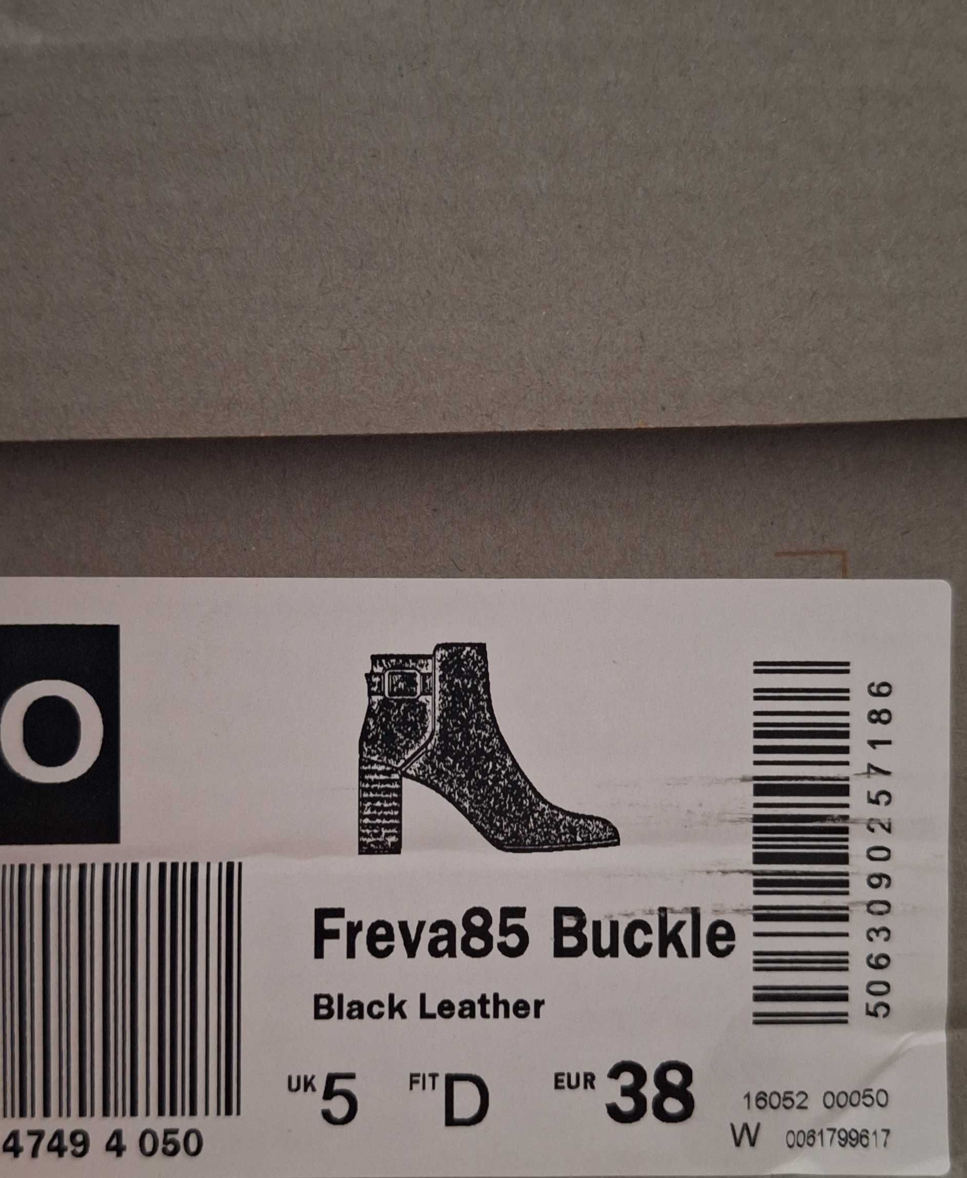 Боти Clarks Freva