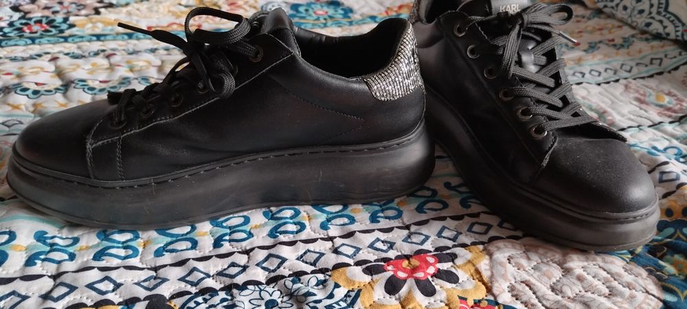 Pantofi adidași papuci dama Karl Lagerfeld Piele nr 39 stare foarte ok