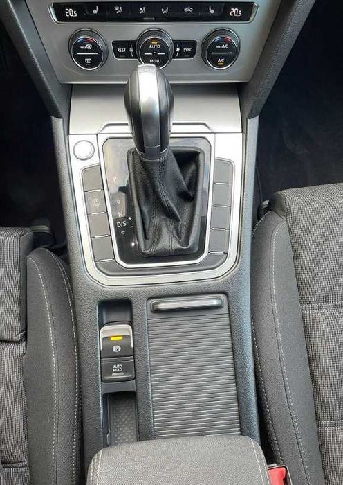Vand VW Passat B8 2.0 TDI 150cp an 2018 Virtual Cockpit, dsg