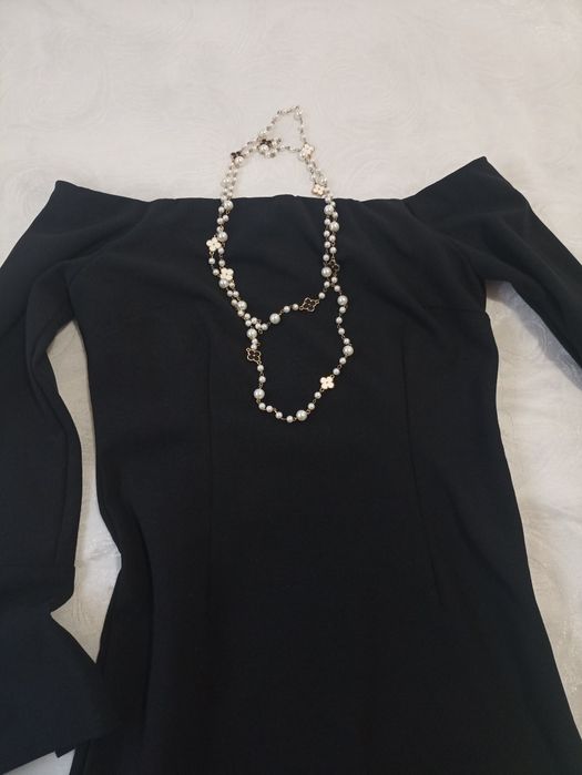 Бюстиета и риза,нови и в отлично състояние