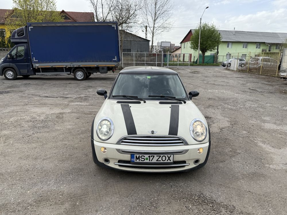 Vând Mini cooper