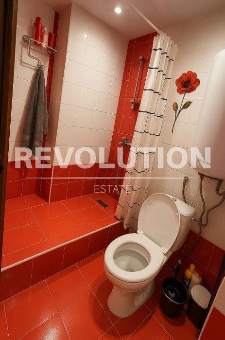 Дава се под наем Тристаен апартамент в Варна, Център - 60 кв.м за 511 € - Снимка #5