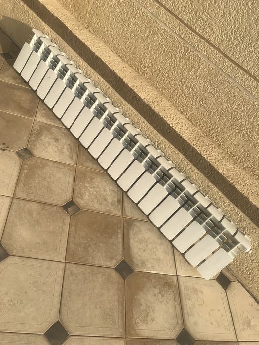 Atapleniya radyatir sotiladi