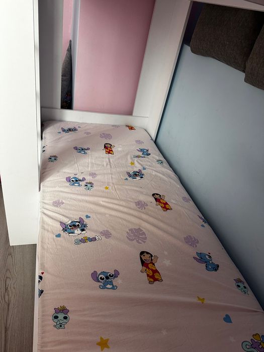 Двуетажно бяло легло