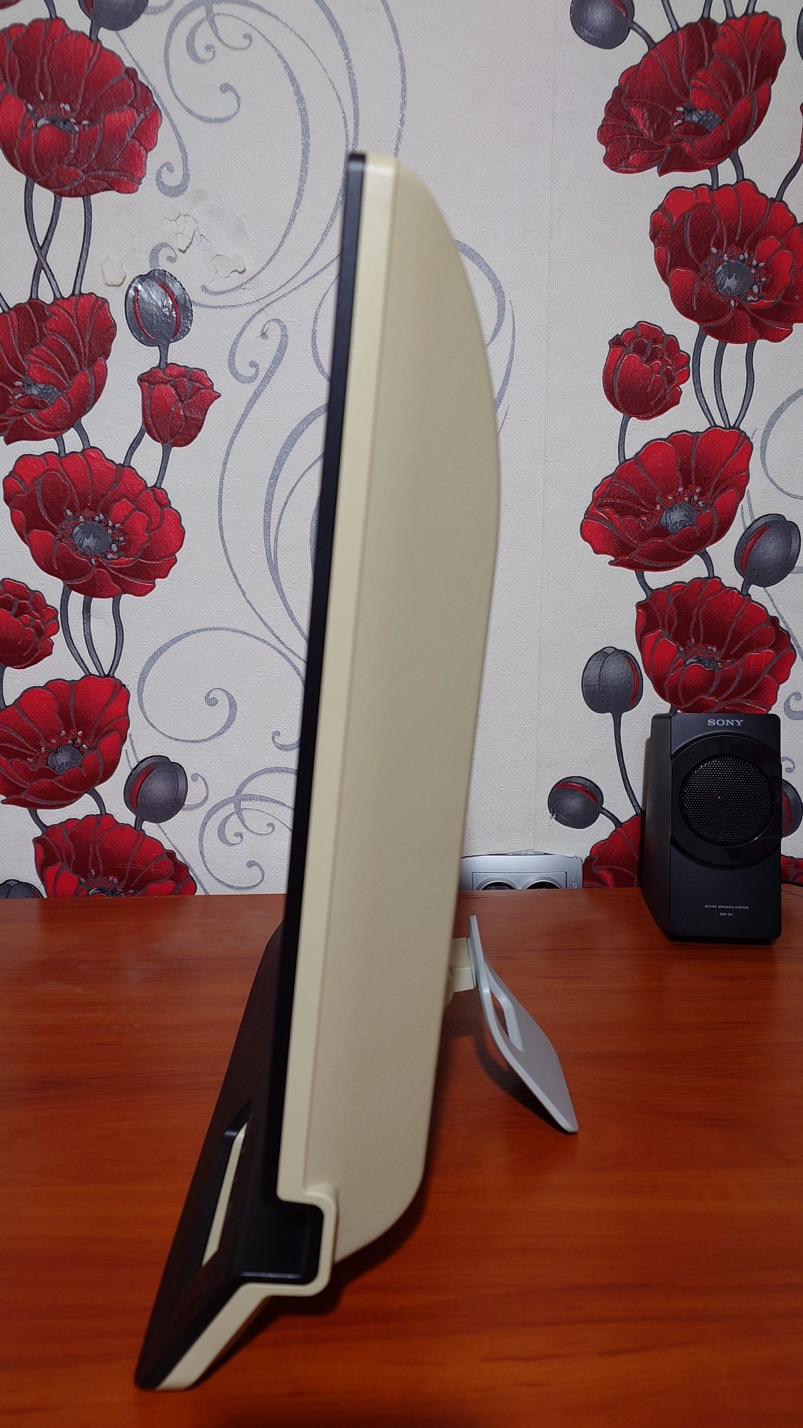 Монитор Sony TFT,LCD