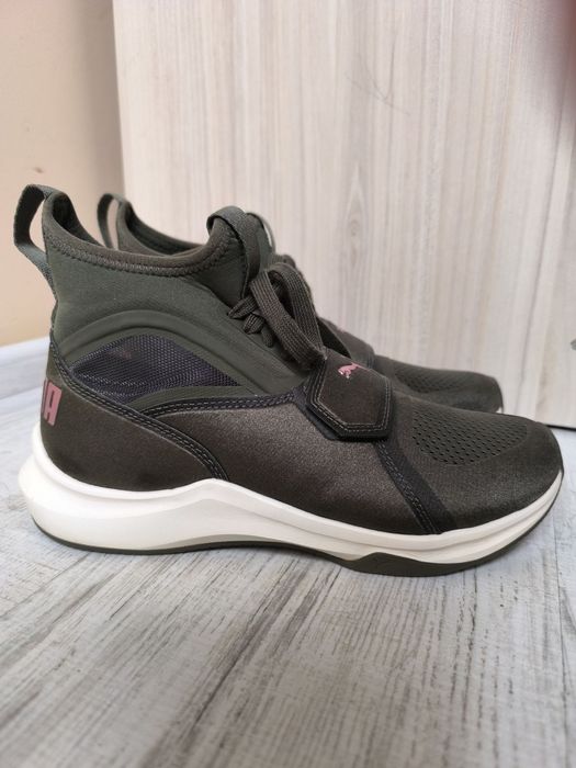 Маратонки на Puma