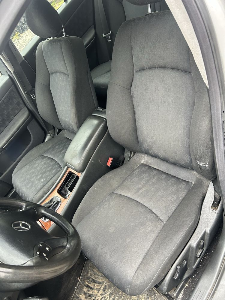 Мерцедес Ц класа 2,2цди на части/mercedes w203 c-clase2,2cdi na chasti